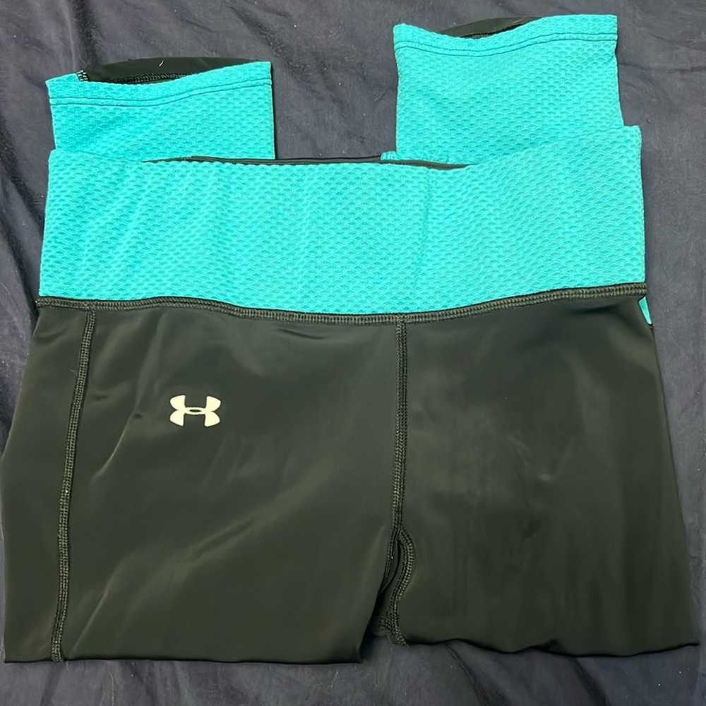 Under Armpur Crop Leggings